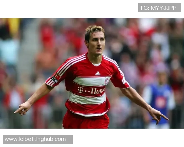 英超激情四溢拜仁狂胜AC米兰补时进球点燃全场气氛